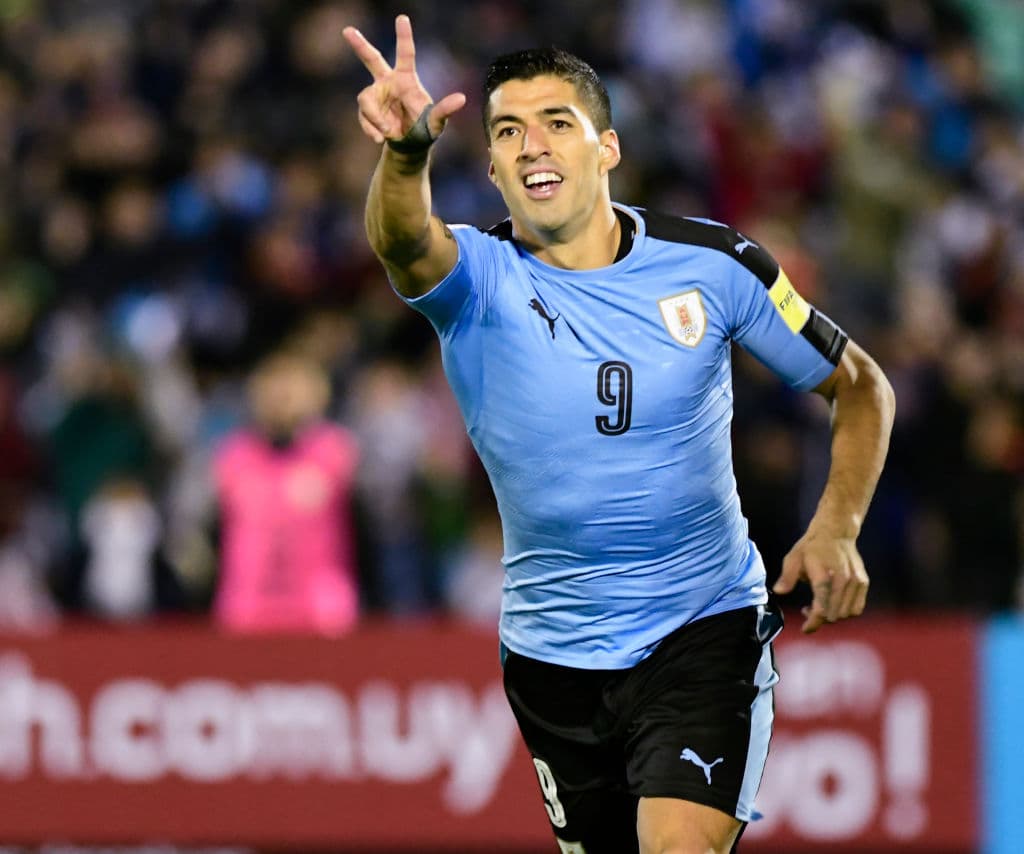El atacante estrella del FC Barcelona, Luis Suárez, también estará en su tercera Copa del Mundo en Rusia 2018. El implacable delantero, junto con su socio Cavani, conforman un dueto muy peligroso.