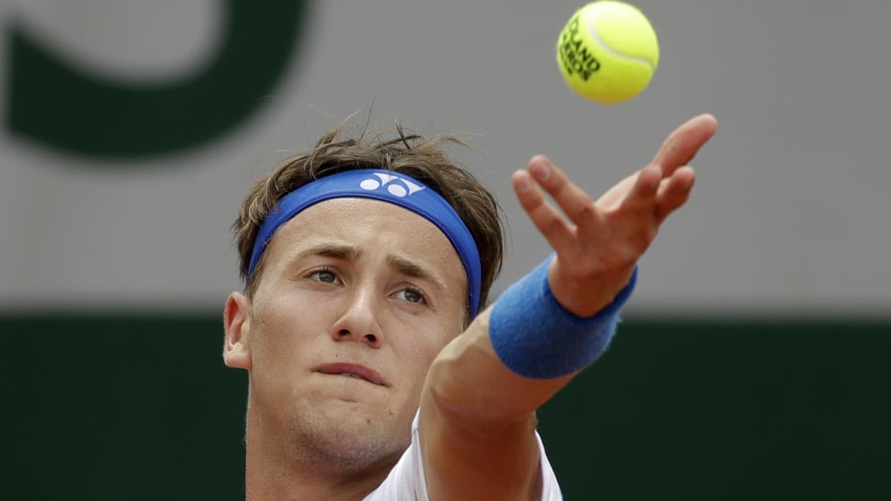 Casper Ruud es el próximo rival de Roger Federer en Roland Garros.
