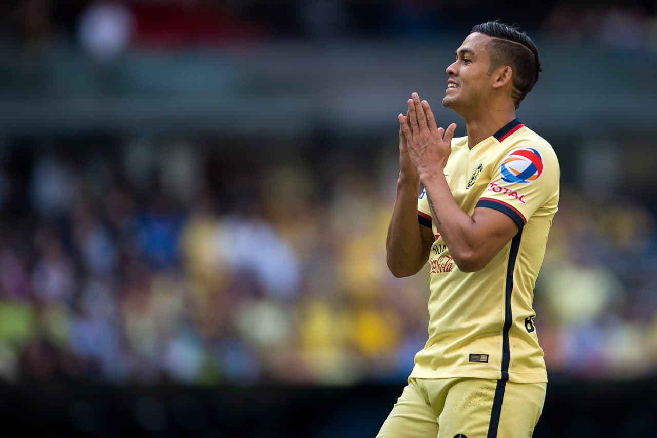 Andrés Andrade #8 - El colombiano en este partido no brilló como en otras ocasiones, se encontró a una defensa bien parada y con pocos errores en la salida, aunque no tuvo tantas ocasiones de gol, siempre fue un jugador de peligro para la zaga del Guadalajara. Calificación 6.