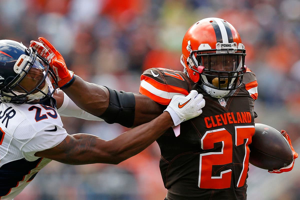 Los Dallas Cowboys firmaron al corredor Robert Turbin