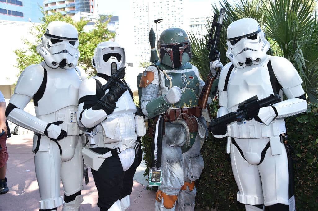 Por todo eso, el propio Fett ha sido un enigma, una pizarra en blanco de rudeza que nunca se ha llenado.