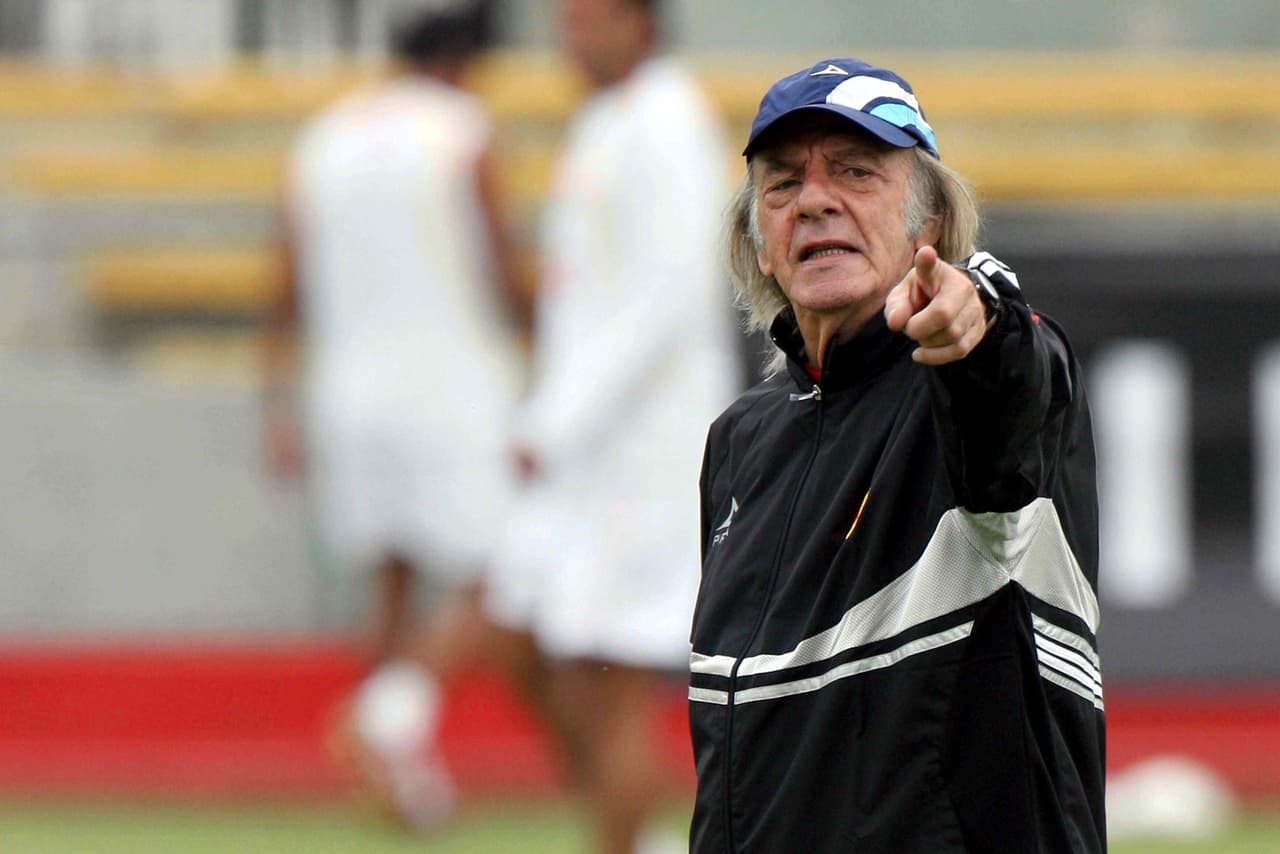 A partir de su etapa en la selección el equipo se dio a conocer a nivel mundial con giras en Europa, participaciones en la Conmebol –subcampeón de Copa América– y pasando la primera ronda de todos los Mundiales posteriores.