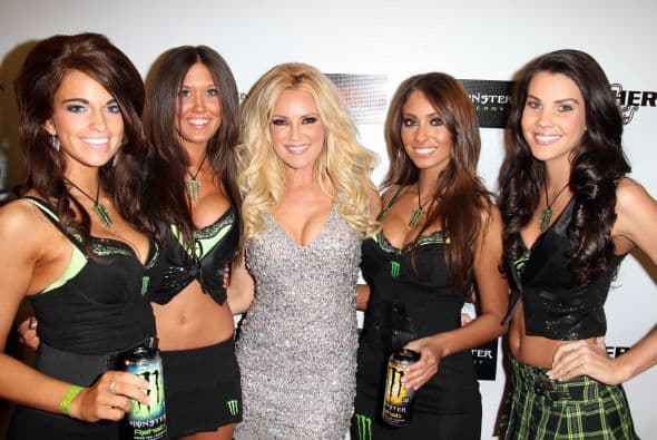 Así se vivió la noche previa al Superbowl en Indianápolis, donde varios famosos se reunieron por toda la ciudad. 