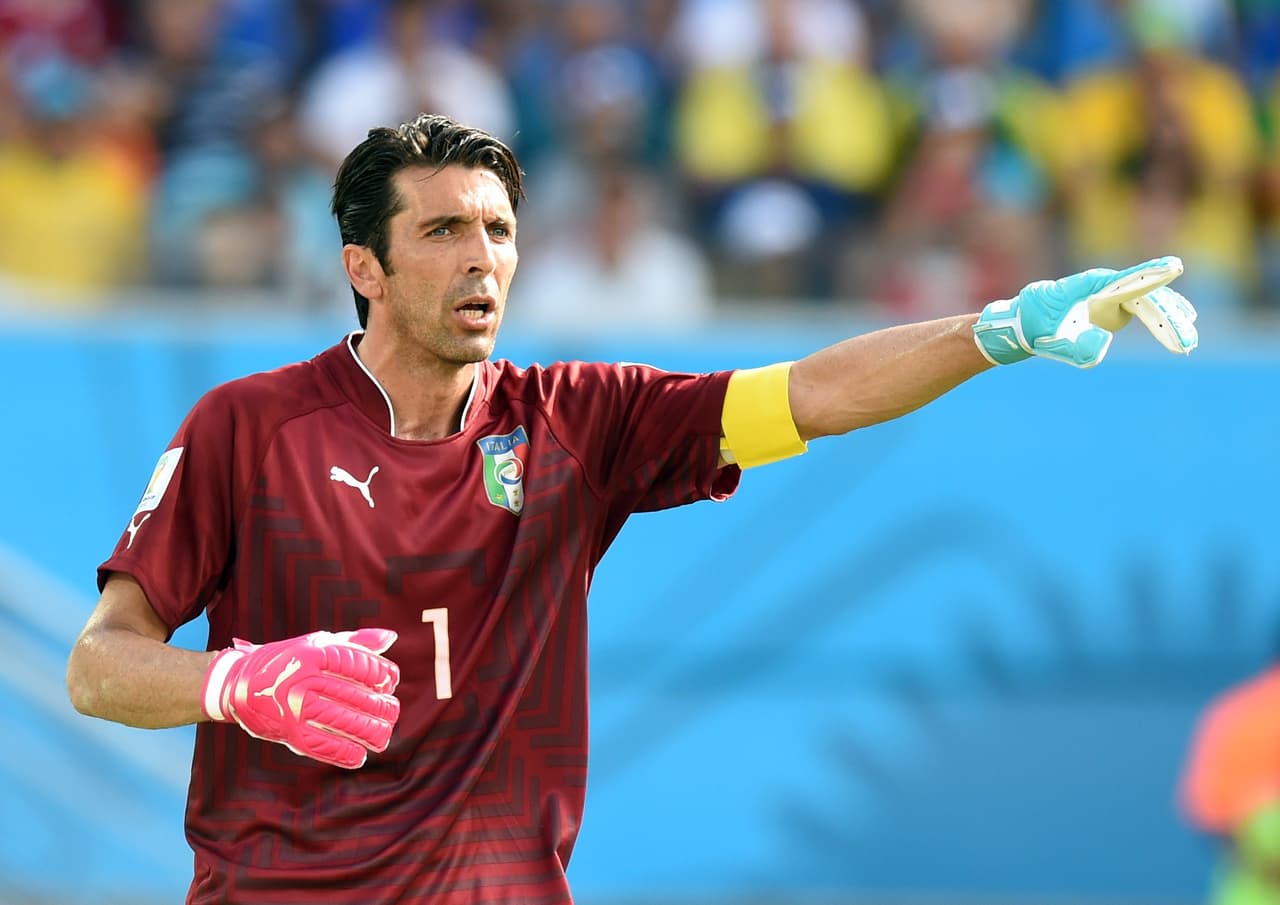 11. Gianluigi Buffon (Italia) - No recibió gol en seis partidos mundialistas.