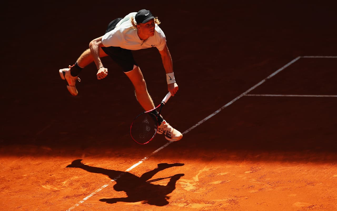 El canadiense Dennis Shapovalov se ratifica como uno de los fuertes del circuito, uno de los jóvenes promesa.