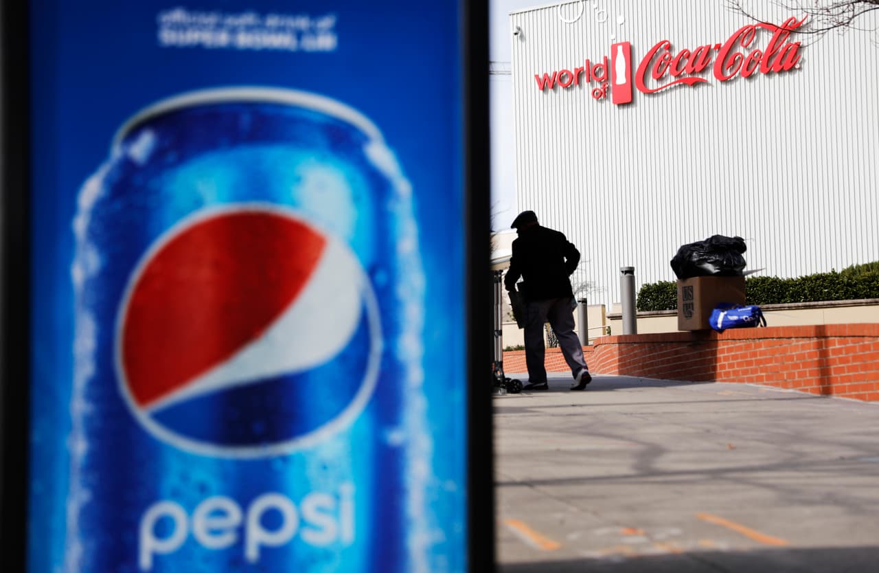 Atlanta no es solo es la sede del Super Bowl LIII sino también la cuna de una de las bebidas más famosas del mundo: Coca Cola. Pero su rival en el ramo patrocina el evento y a la Liga que lo organiza.