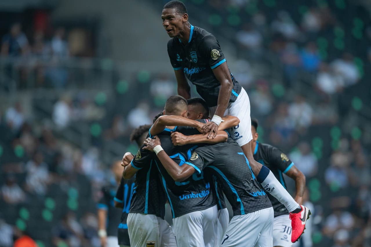 Con goles de Jesús Gallardo, Vincent Janssen y Luis Sanchez, Monterrey vence 3-1 al Atlético Pantoja en la vuelta de los octavos de final de la Concacaf Liga de Campeones.