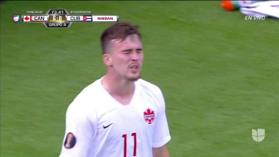 Tiro desviado de Liam Millar