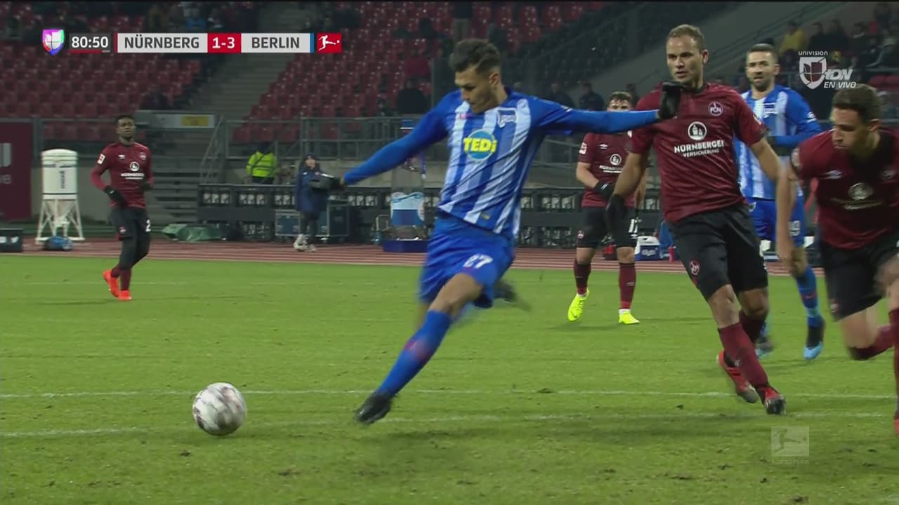 El palo salvó al Nürnberg del cuarto gol