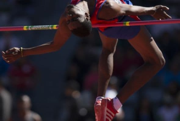 Los cubanos Lázaro Eduardo Borges y Yankier Lara hicieron buenos los pronósticos que los marcaban como favoritos y concretaron el 1-2, en el salto con garrocha de los Juegos Centroamericanos y del Caribe Veracruz 2014. (Foto: veracruz2014.mx).