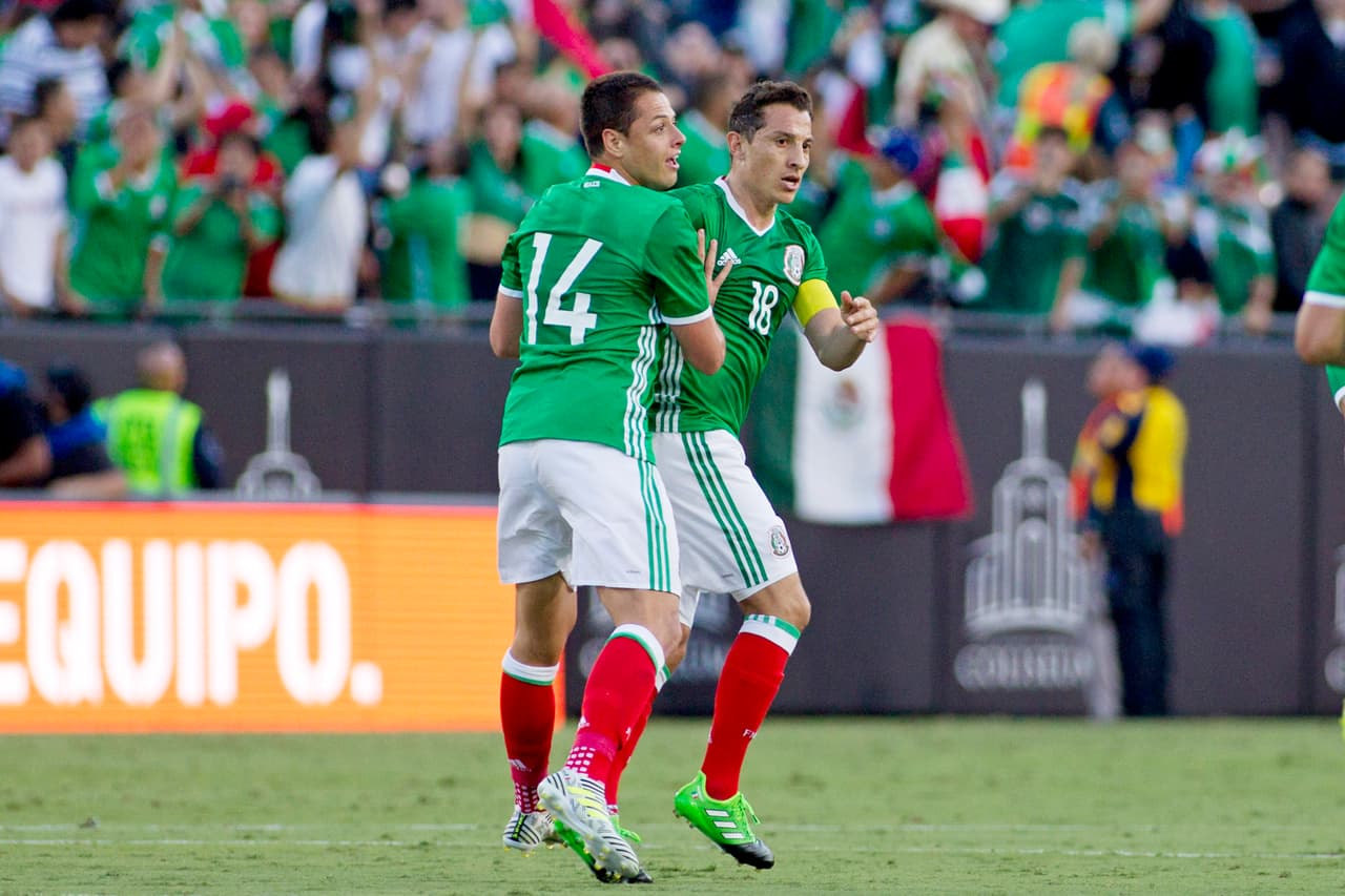 Ahora esos tres jugadores volverán a ser titulares con el Tri. Héctor Moreno y Andrés Guardado llegarán más consolidados por su paso europeo, mientras que el ‘Chicharito’ buscará extender su récord goleador con la selección mexicana.
<br>