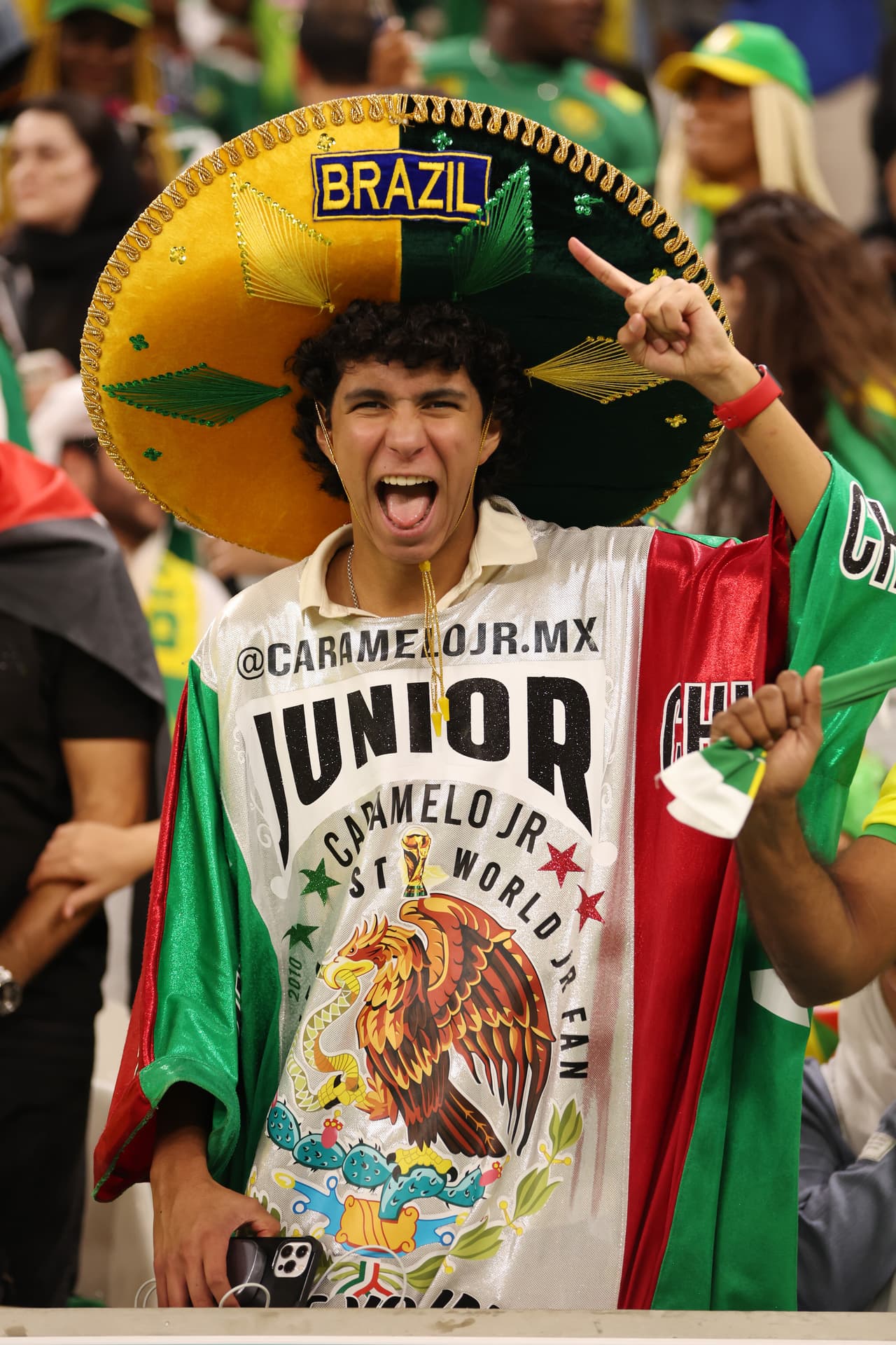 Un aficionado mexicano apoyó a Brasil.