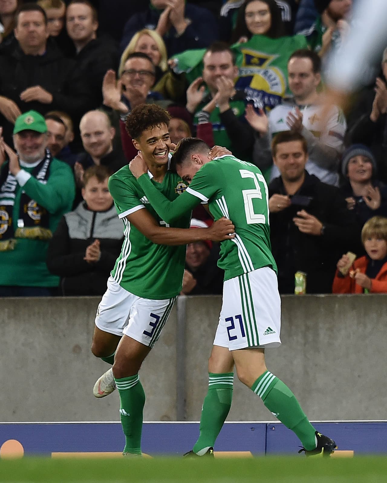 El acto, del que se critica tambien por su exceso de alicoramiento, será motivo para que el jugador reciba un fuerte castigo, aparte del reproche público por lo bochornoso de la situación.