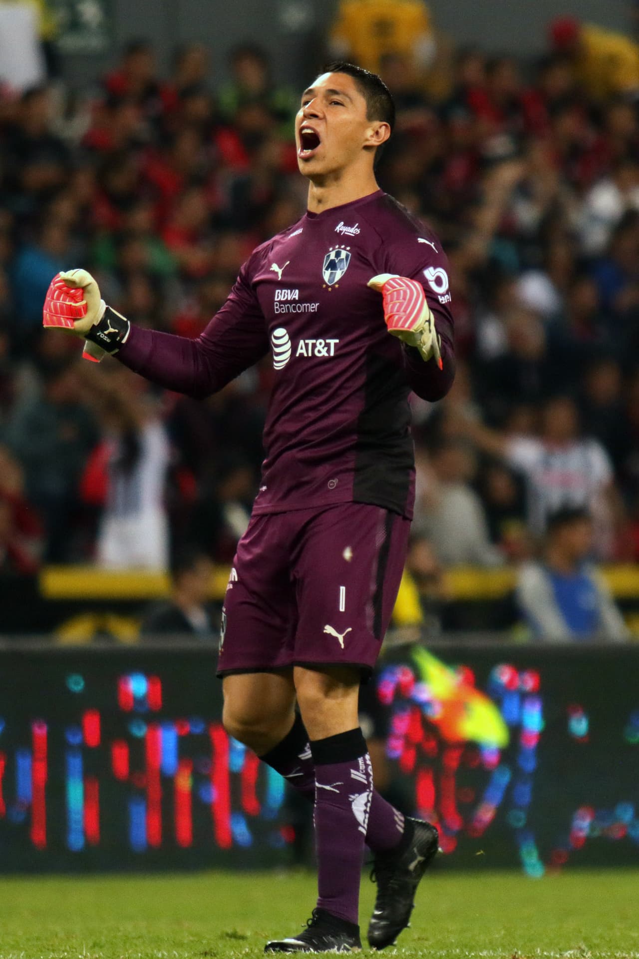 Hugo González celebró en grande los goles de su equipo. El arquero ha sido pieza clave en el buen paso del Monterrey.