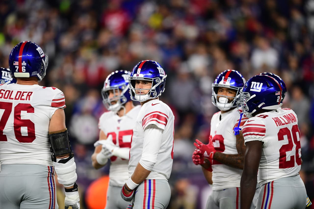 Los Pats siguen con paso perfecto, vencen 35-14 a los New York Giants en el inicio de la Semana 5.