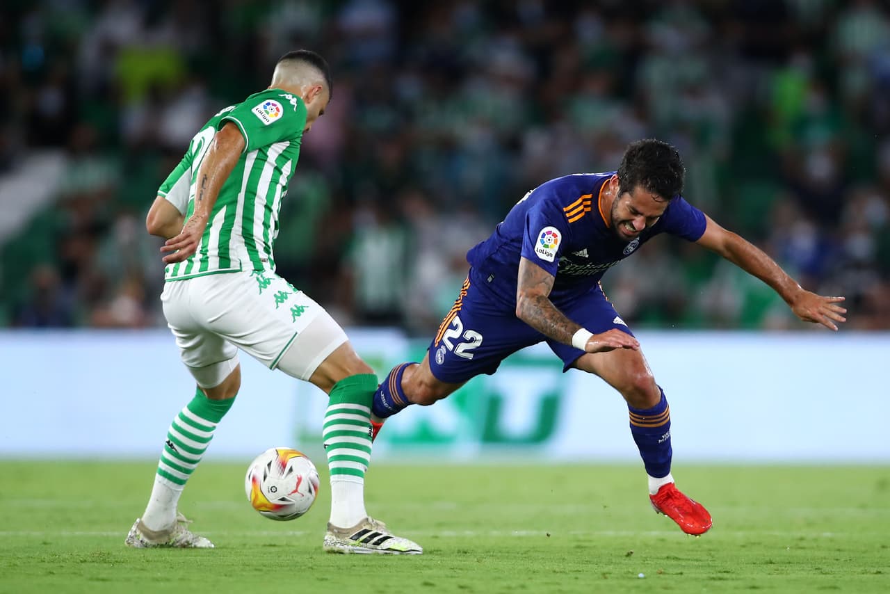 Real Madrid sacó los tres puntos en su visita al Betis en un encuentro con emociones hasta el último minuto.