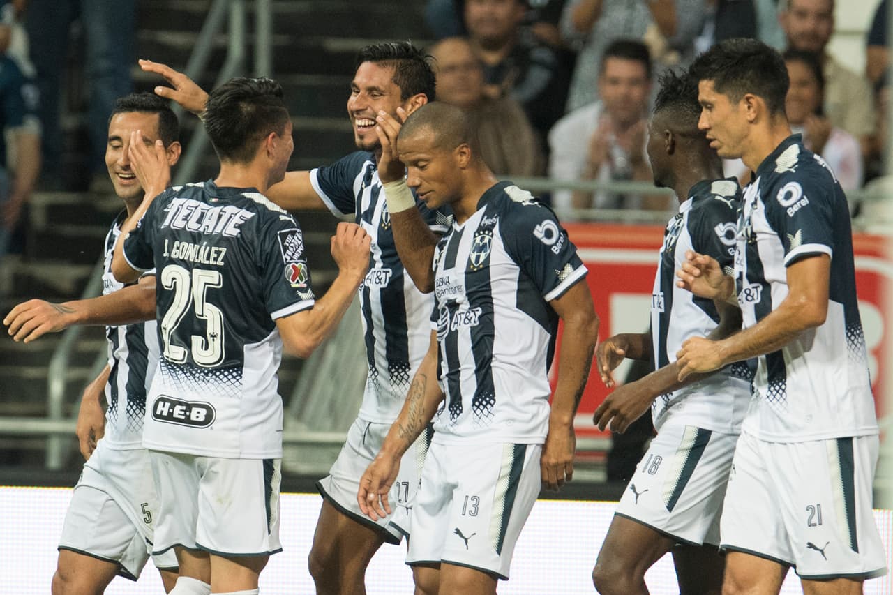 Action photo during the match Monterrey vs Santos, Corresponding Quarter Final of Crown Cup MX Bancomer MX at BBVA Bancomer Stadium. Foto de accion durante el partido Monterrey vs Santos, Correspondiente a llos cuartos de final de la Copa Corona MX del Torneo Apertura 2017 en el Estadio BBVA Bancomer, en la foto: Gol Jorge Benitez Monterrey 01/11/2017/MEXSPORT/Jorge Martinez