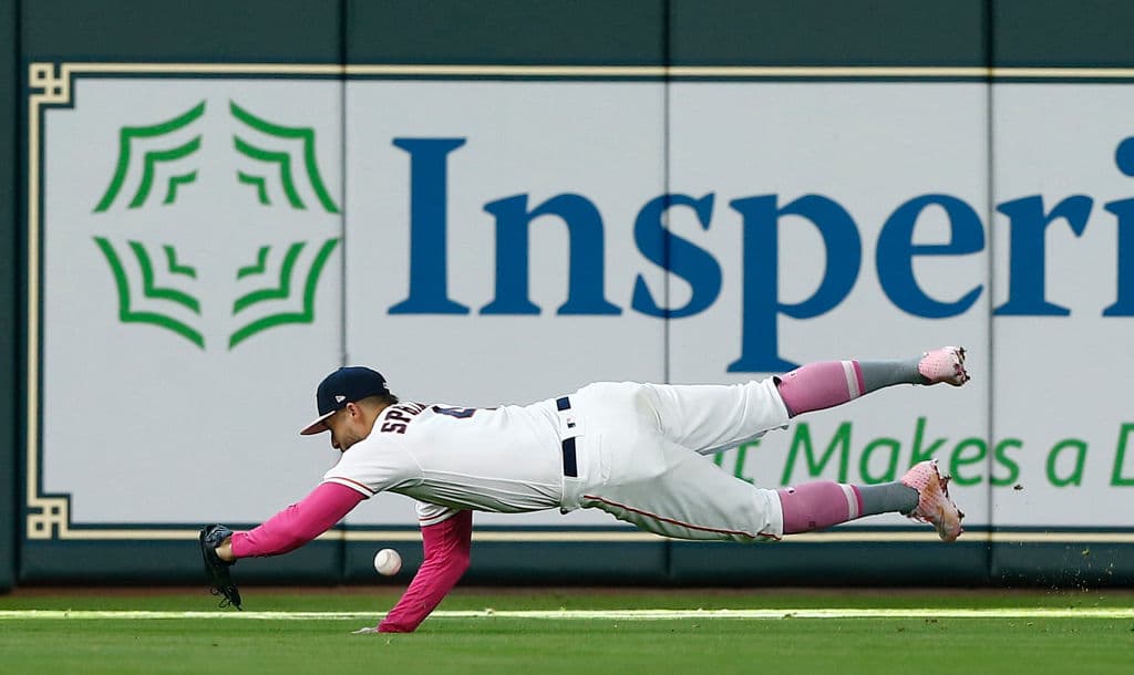 Con esta victoria, los Astros ampliaron su racha ganadora a cinco triunfos consecutivos.