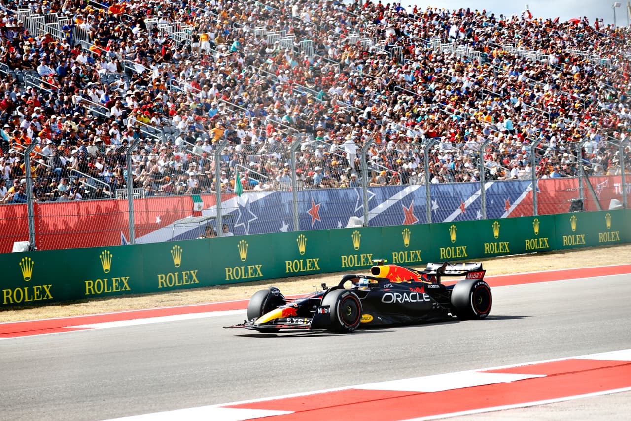 Brad Pitt, Pharrell Williams y Ed Sheeran atestiguaron el triunfo de Red Bull en el GP de Estados Unidos.