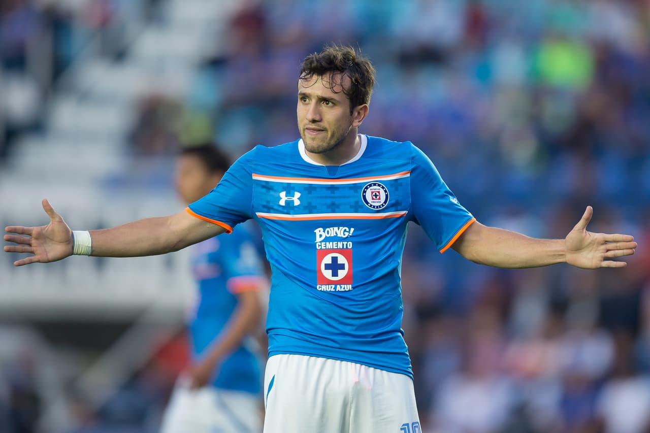 Sin embargo, Amione tampoco pudo ser protagonista en este momento de su carrera e incluso se fue sin marcar en ese semestre del Apertura 2015.