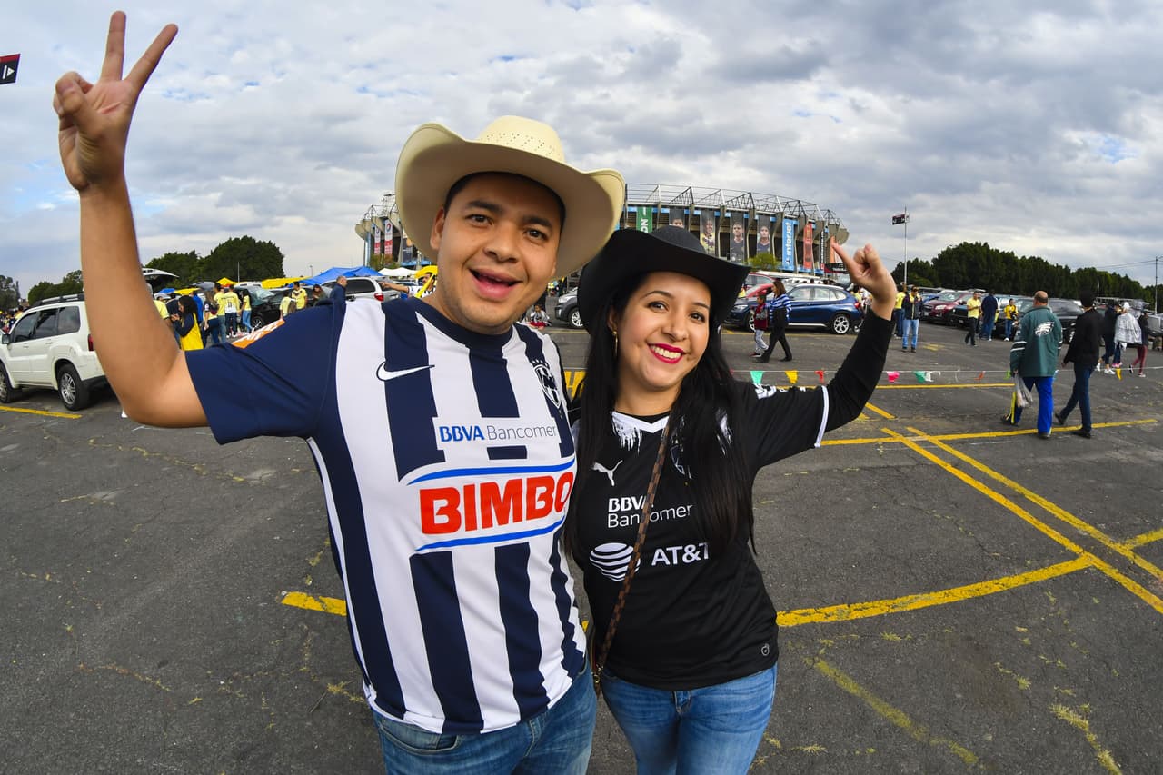 Gran ambiente familiar, en el Estadio Azteca, previo a la final del Apertura '19 entre el América y los Rayados de Monterrey.