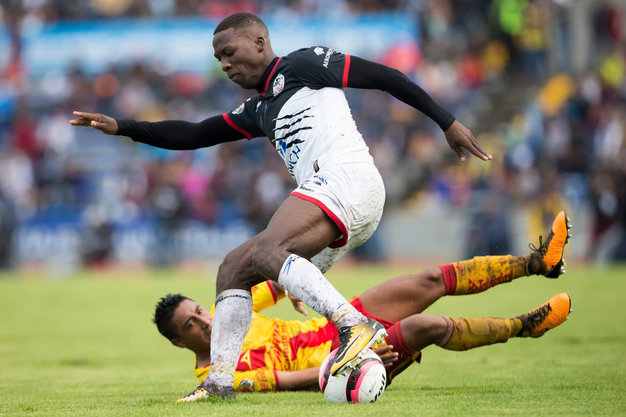 El peruano Luis Advíncula metió un golazo al minuto 46.