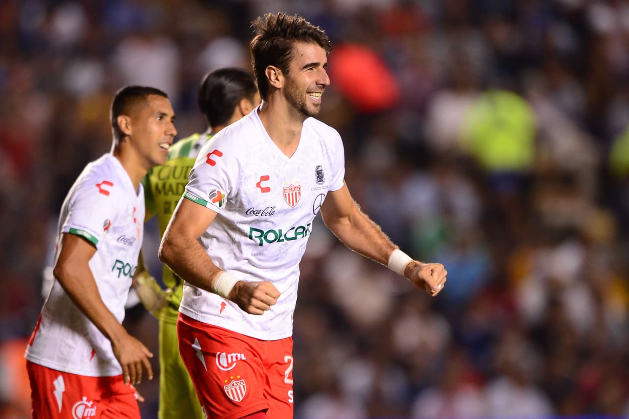 Con goles de Quiroga (63’) y Noya (67’), Necaxa llega a 20 puntos, superando por diferencia de goles a Santos.