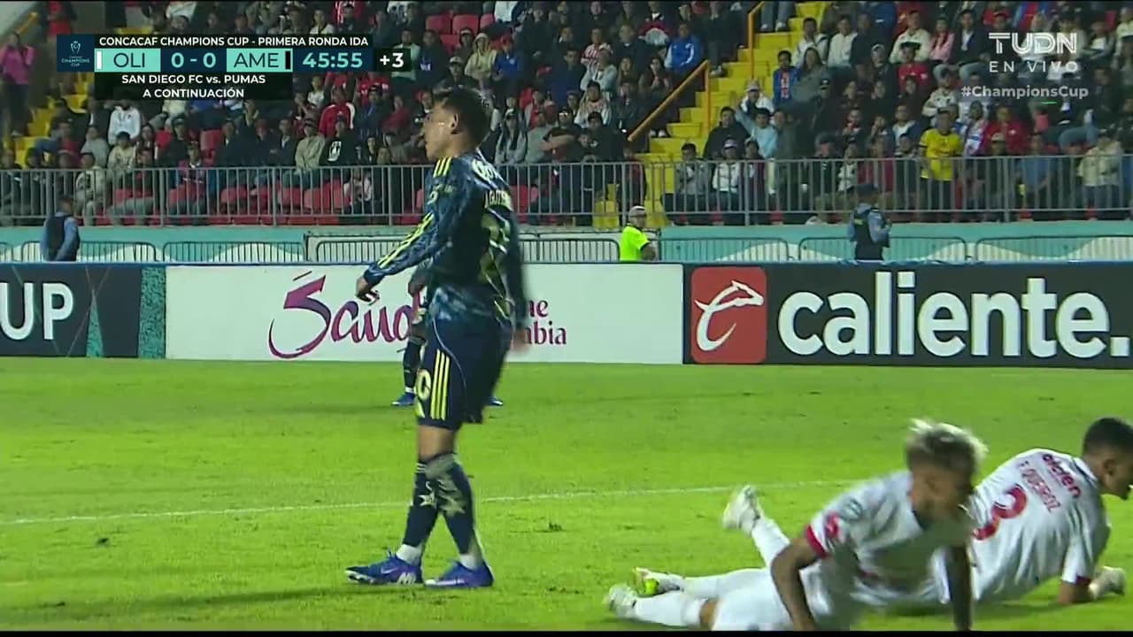 ¡GOL!  anota para América. Víctor Dávila