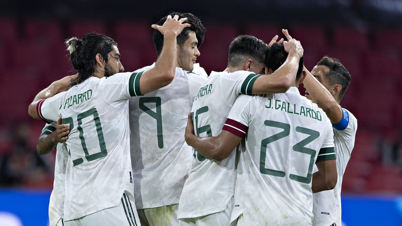 Romo y Jona Dos Santos, entre las novedades de México para enfrentar a Argelia