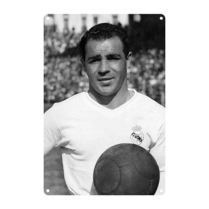 José Iglesias Fernández 'Joseíto' (1951/1959) - El delantero español fue el portador de este mítico dorsal en la conquista de la primera Copa de Europa –hoy en día Champions League– del Real Madrid en la final disputada en París ante el Stade de Reims.
