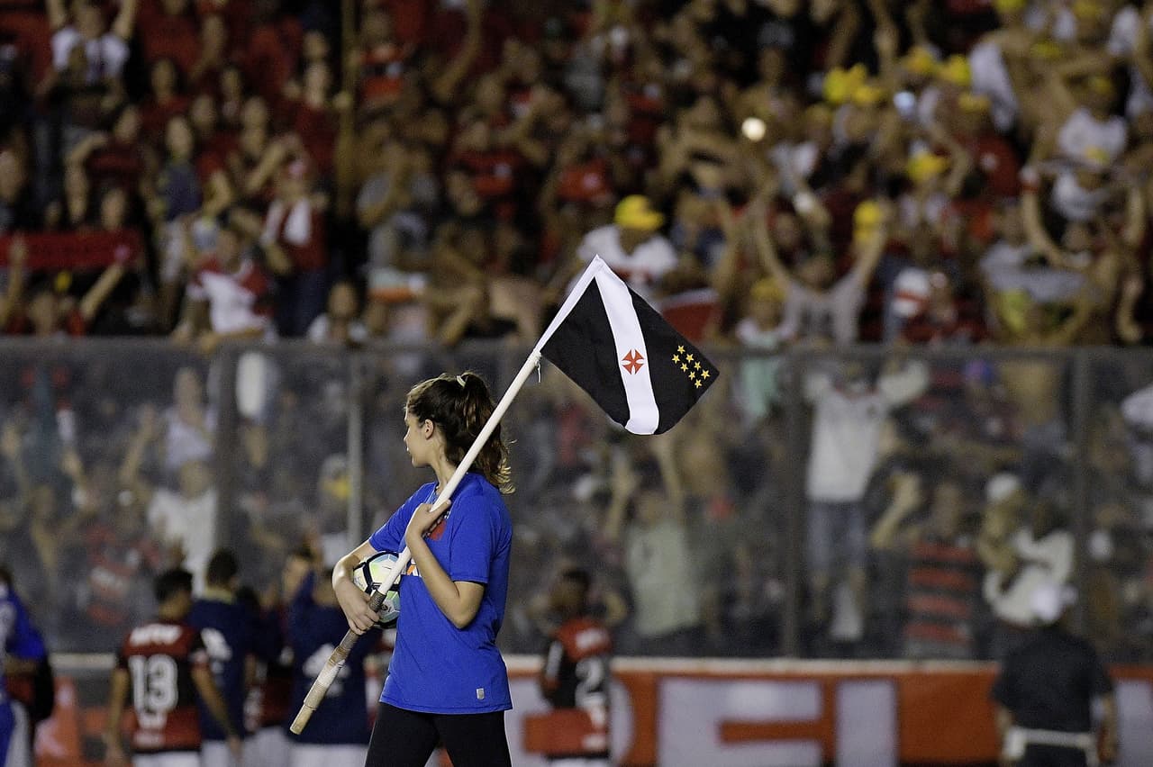 El Vasco da Gama es el equipo de las mayorías afrobrasileñas y criollas de Brasil mientras el Flamengo es visto como un club de élites europeas.