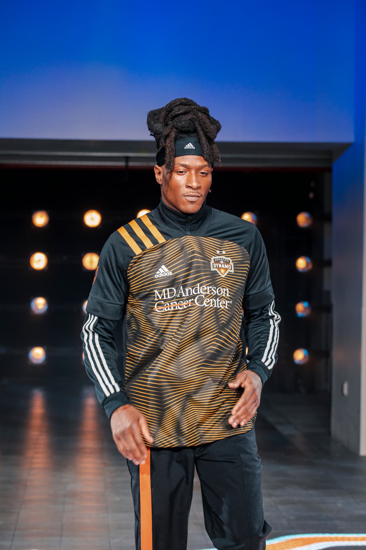 Y DeAndre Hopkins -efectivo de Houston Texans- 'descubrió' para la afición la camisa de Houston Dynamo en 2020.