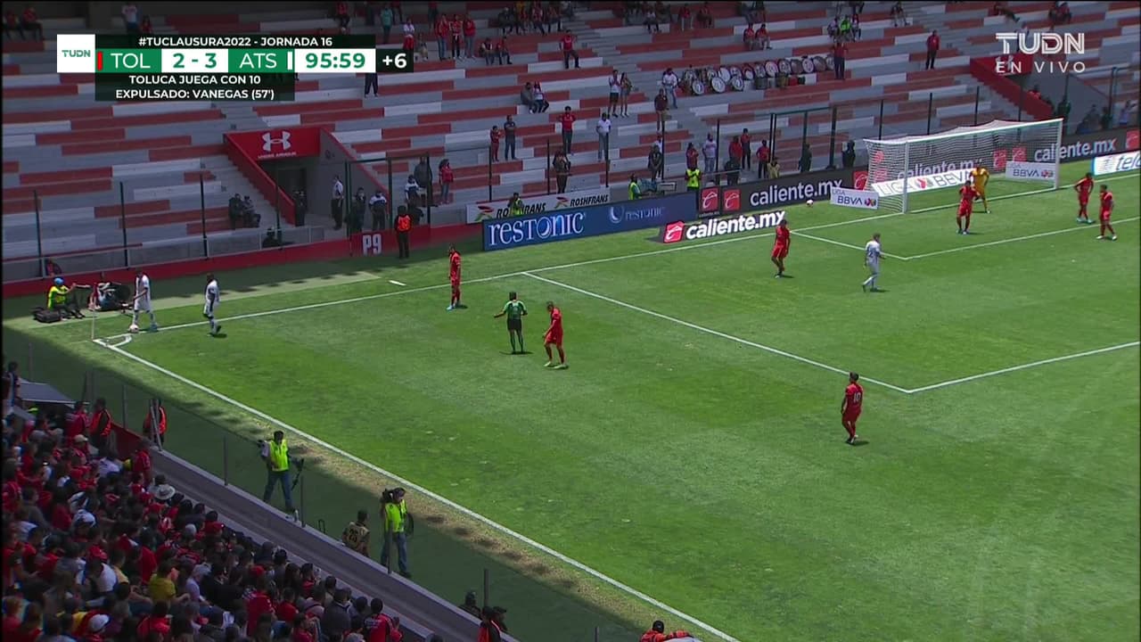 ¡TIRO ATAJADO! disparo por Franco Troyansky.