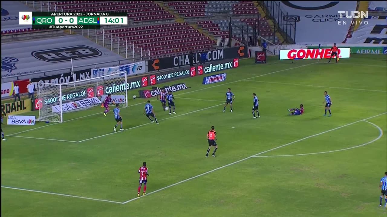 ¡TIRO ATAJADO! disparo por Vitinho.