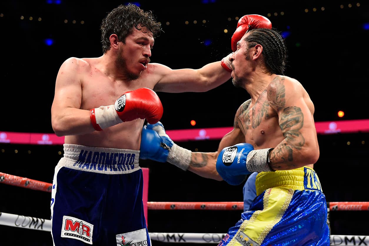 Antonio Margarito se levantó de la lona para vencer por decisión unánime a Jorge 'Maromerito' Paéz. Fue el regreso al ring del 'Tornado de Tijuana' después de cuatro años de ausencia.