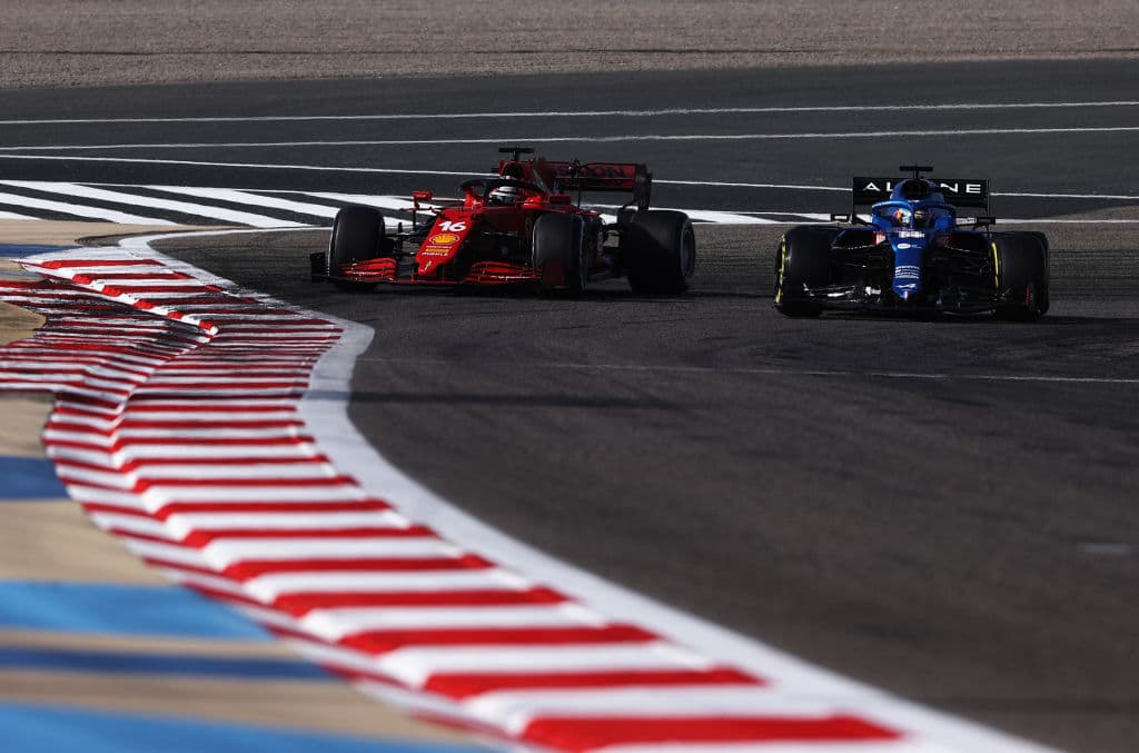 Así clasificaron los más veloces al primer GP de la temporada 2021: Verstappen (1), Hamilton (2), Bottas (3), Leclerc (4), Gasly (5), Ricciardo (6), Norris (7), Sainz (8), Alonso (9) y Stroll (10).