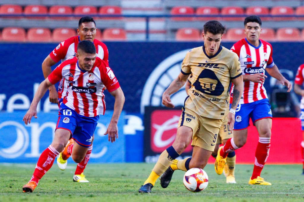 Dinenno sobre Pumas: “Está pasando por un momento difícil”