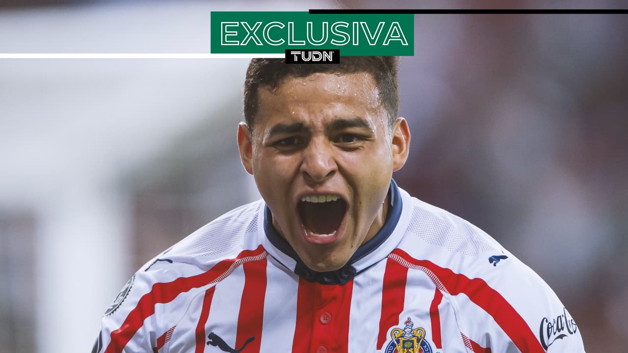 Alexis Vega revela que Marco Fabián le pide que anote contra el Atlas