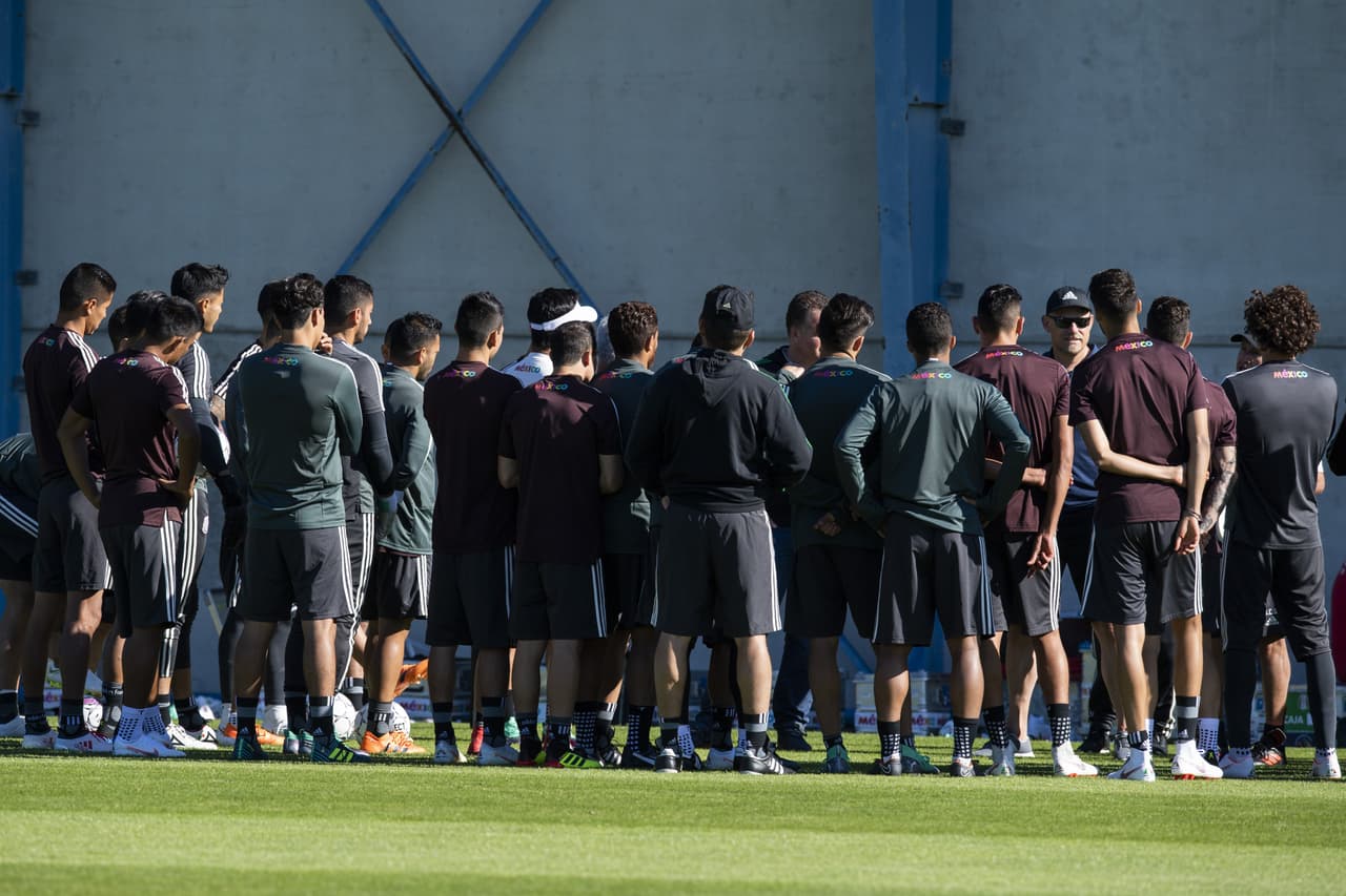 El grupo está compacto luego de su jornada de descanso, aunque no tuvo a Héctor Herrera que viajó a Portugal para resolver temas personales.