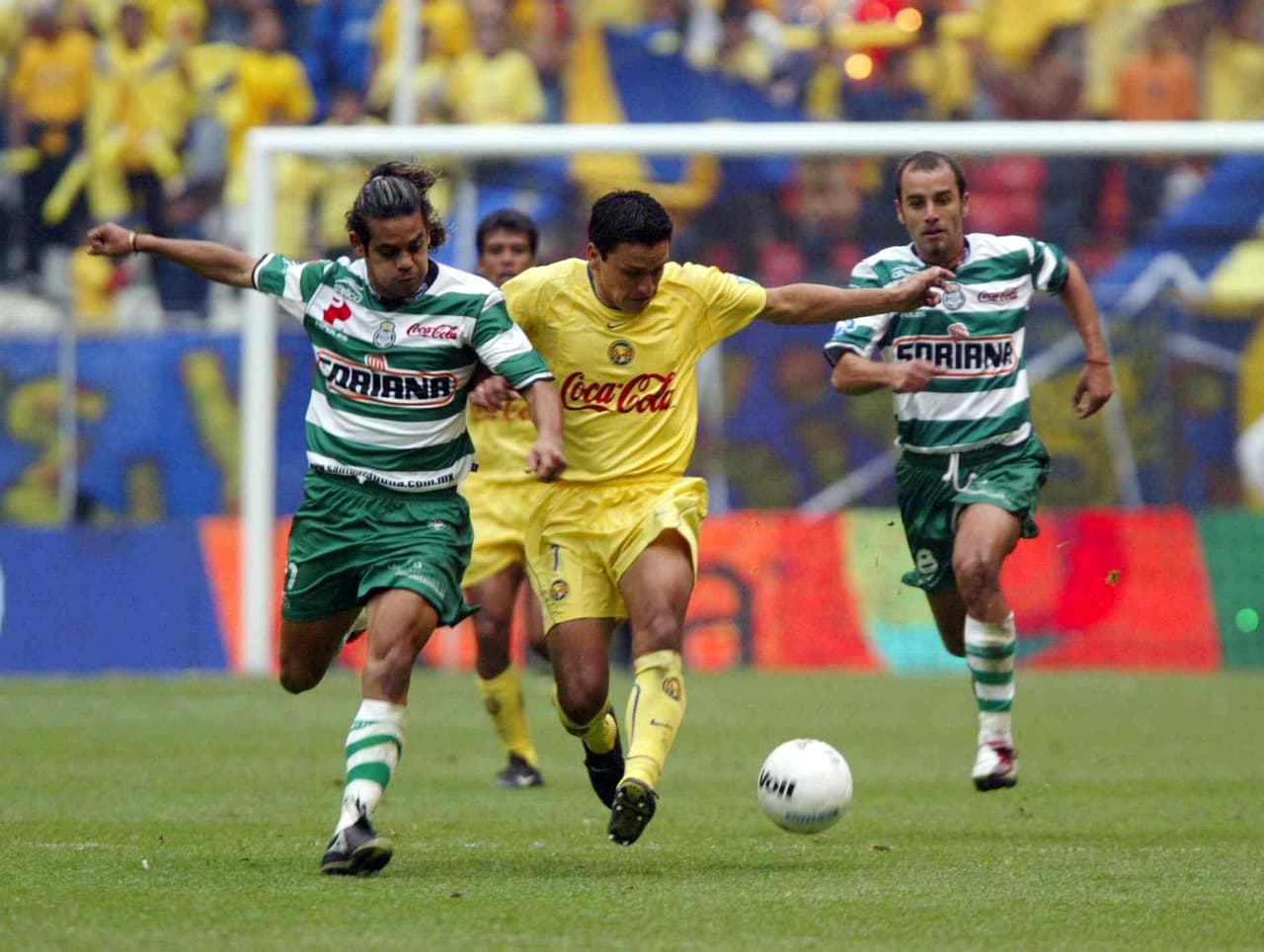 Sin embargo, el destino quiso topar al equipo con el Santos de la Comarca Lagunera. América llegó y llegó, pero no pudo anotar.