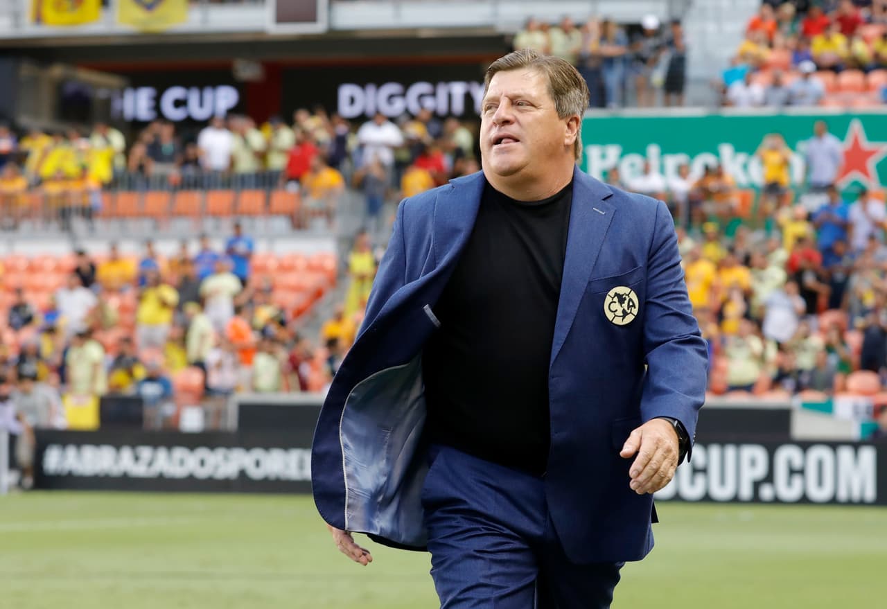 América baja promedio de edad 3 años para enfrentar a Chivas