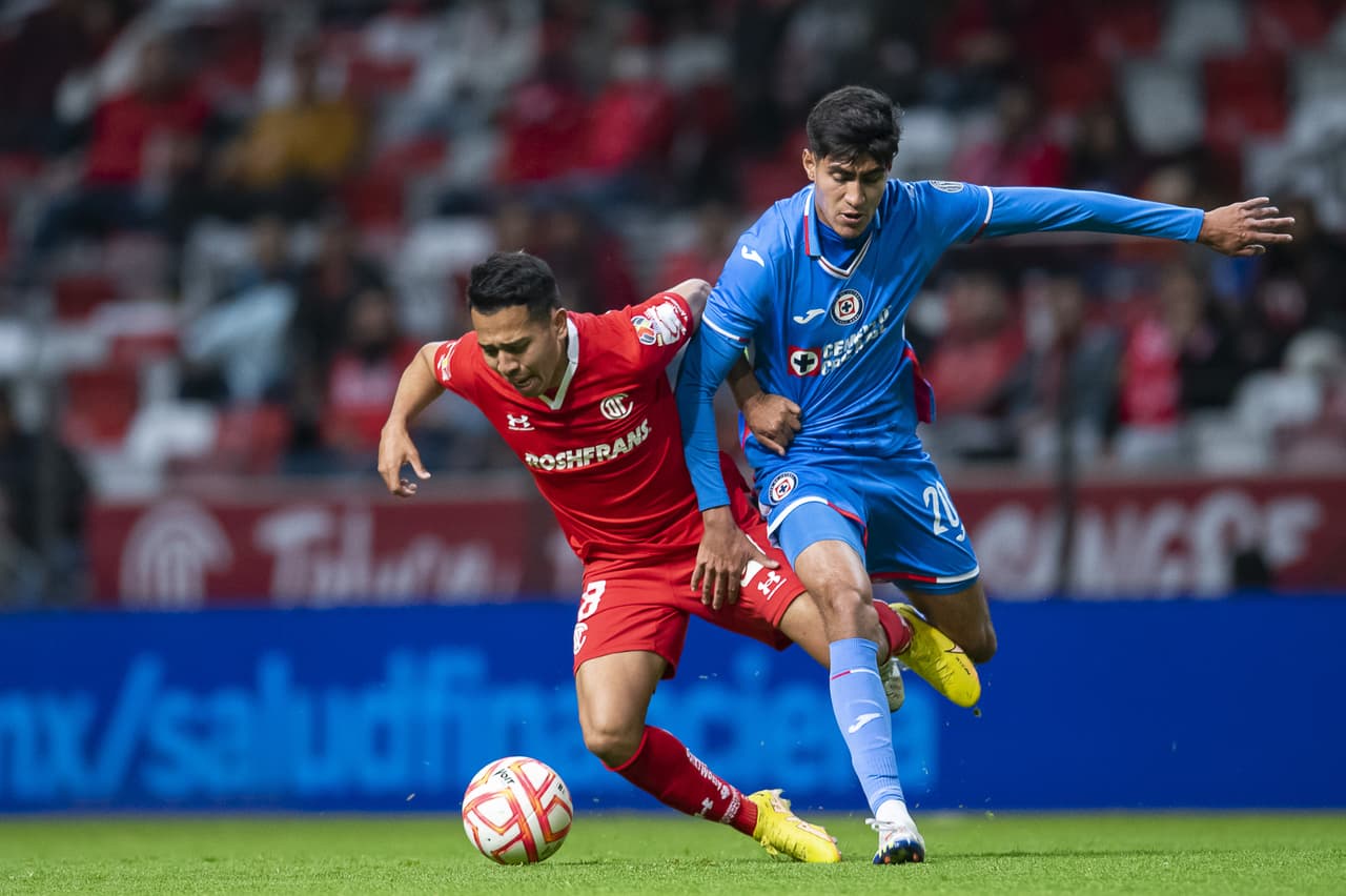 Chivas viene de atrás para pasar a la Final de la Copa por México mientras que Toluca y la Máquina no se hacen daño