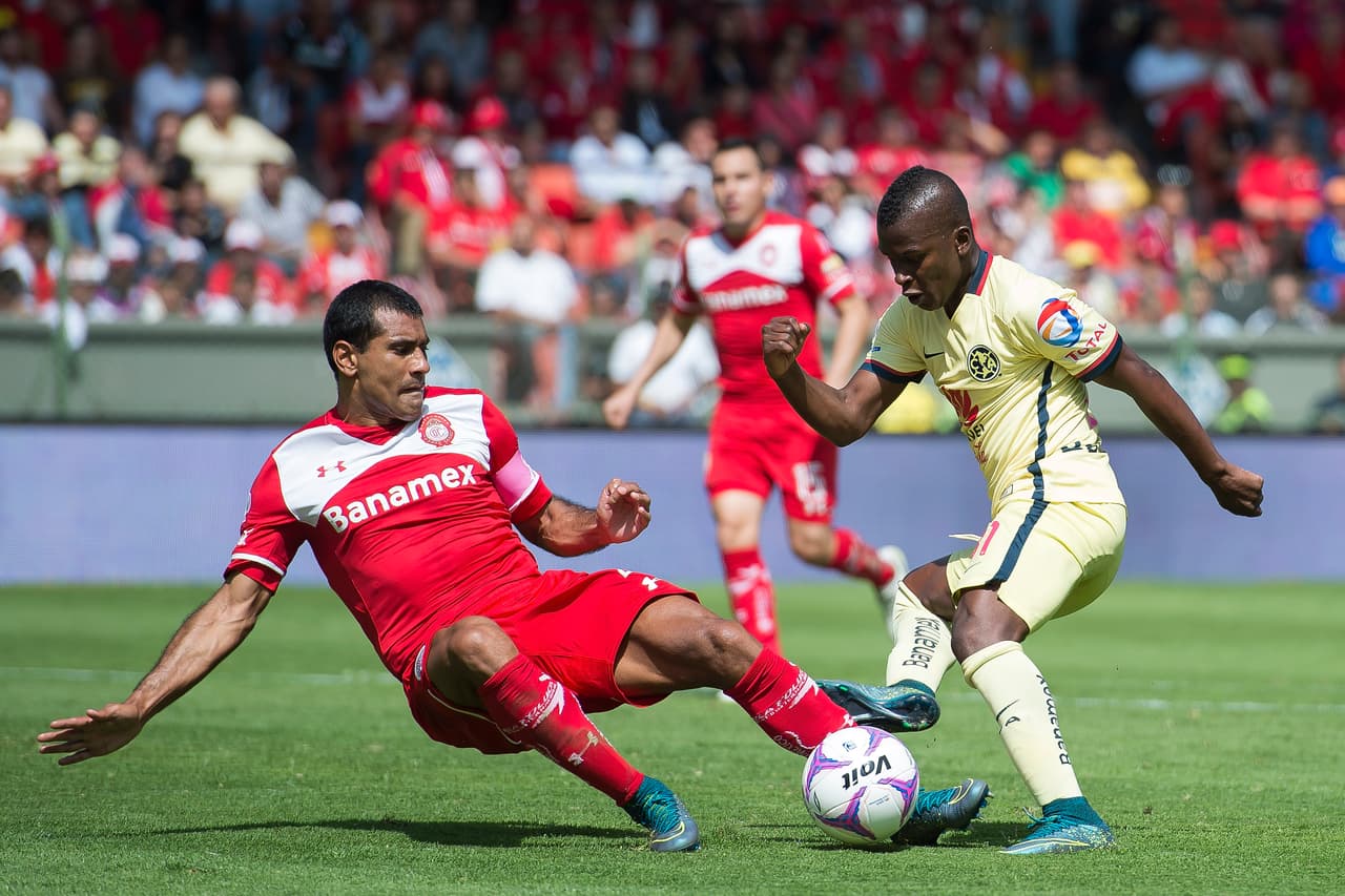 El ecuatoriano sufrió insultos racistas ante Toluca.