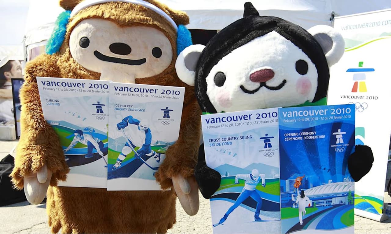 <b>Quatchi y Miga- Vancouver 2010</b>
<br>
<br>El Comité Organizador decidió tomar en cuenta las leyendas y los mitos de la vida animal del oeste de Canadá para diseñar un pie grande y un oso marino.