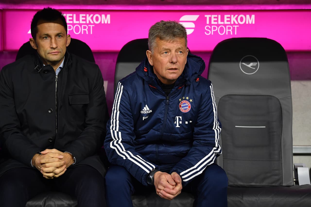 El técnico Jupp Heynckes no estuvo e el banquillo por problemas de salud, una gripa que le impidió estar disponible.