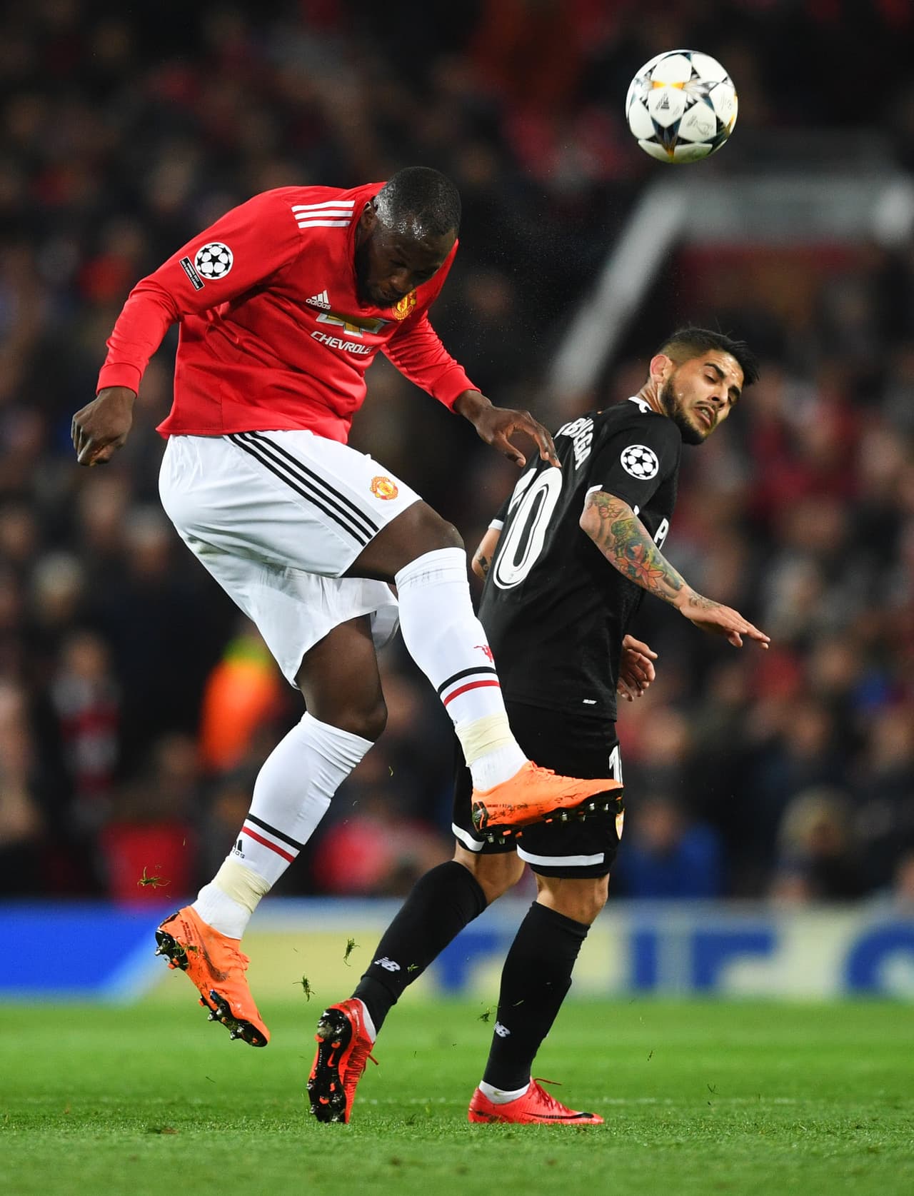 Romelu Lukaku fue la referencia en ataque del Manchester, pero fueron pocas las opciones que tuvo de abrir el marcador.