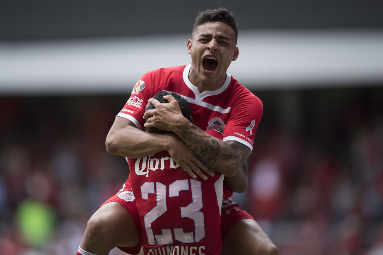 Alexis Vega aprovechó un pase de Luis Quiñones al minuto 16 del segundo tiempo para sentenciar la goleada 4-0.