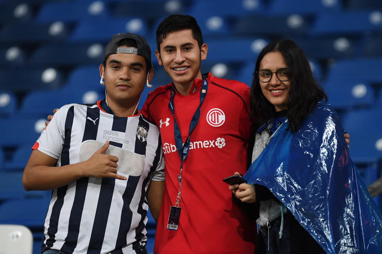 Se presentó un ambiente muy favorable entre aficionados de norteños y escarlatas.