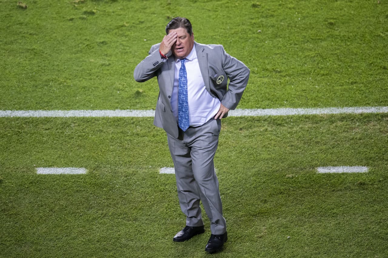 Miguel Herrera no entiende la expulsión de Jorge Sánchez