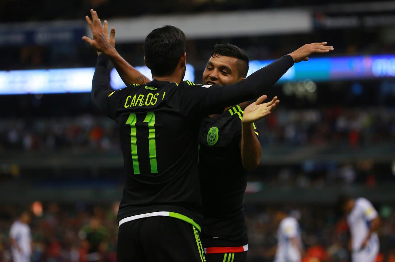 México vs. Canadá: La selección mexicana recibe a Canadá en el segundo partido de eliminatoria en el Azteca. Los dirigidos por Osorio buscarán mantener el invicto y el buen paso como locales ante los rojos. No olvides ver el partido en vivo el martes 29 por la señal de UniMás a partir de las 9:30 PM ET con la previa y el juego a las 10:30 PM ET.